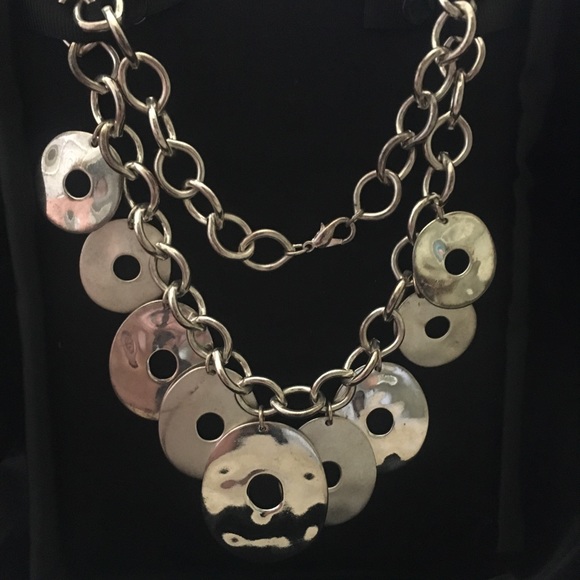 EUC Silver Tone Necklace - Picture 1 of 3